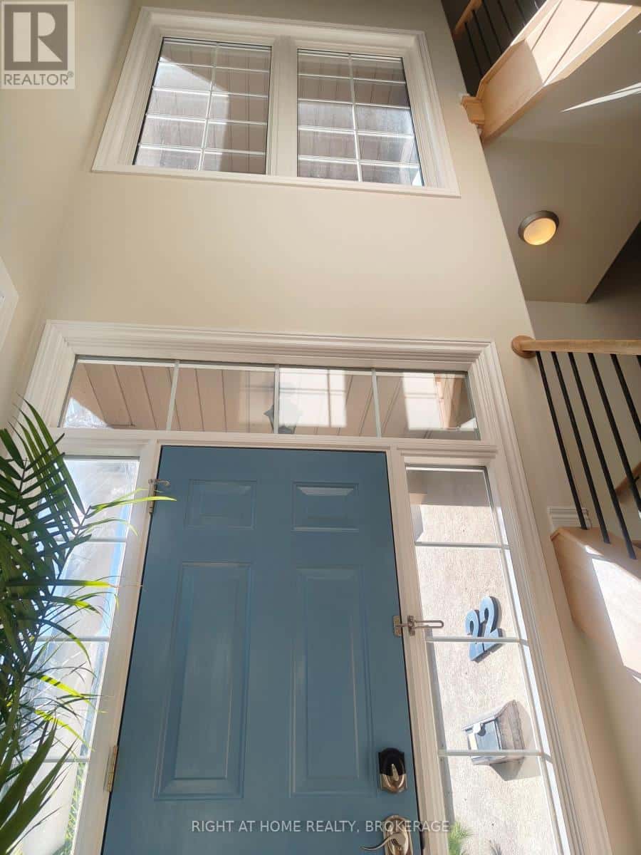 22 URSULA AVENUE — St. Catharines (Burleigh Hill), Ontario - Photo 3 of 48