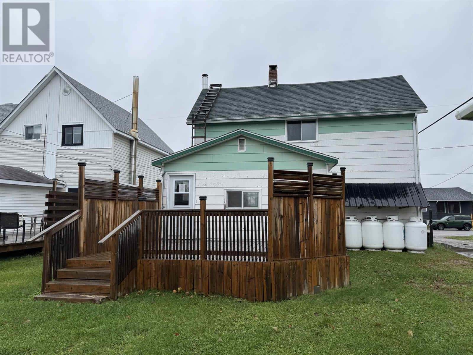 36 Lansdowne ST N — Chapleau, Ontario - Photo 3 of 27