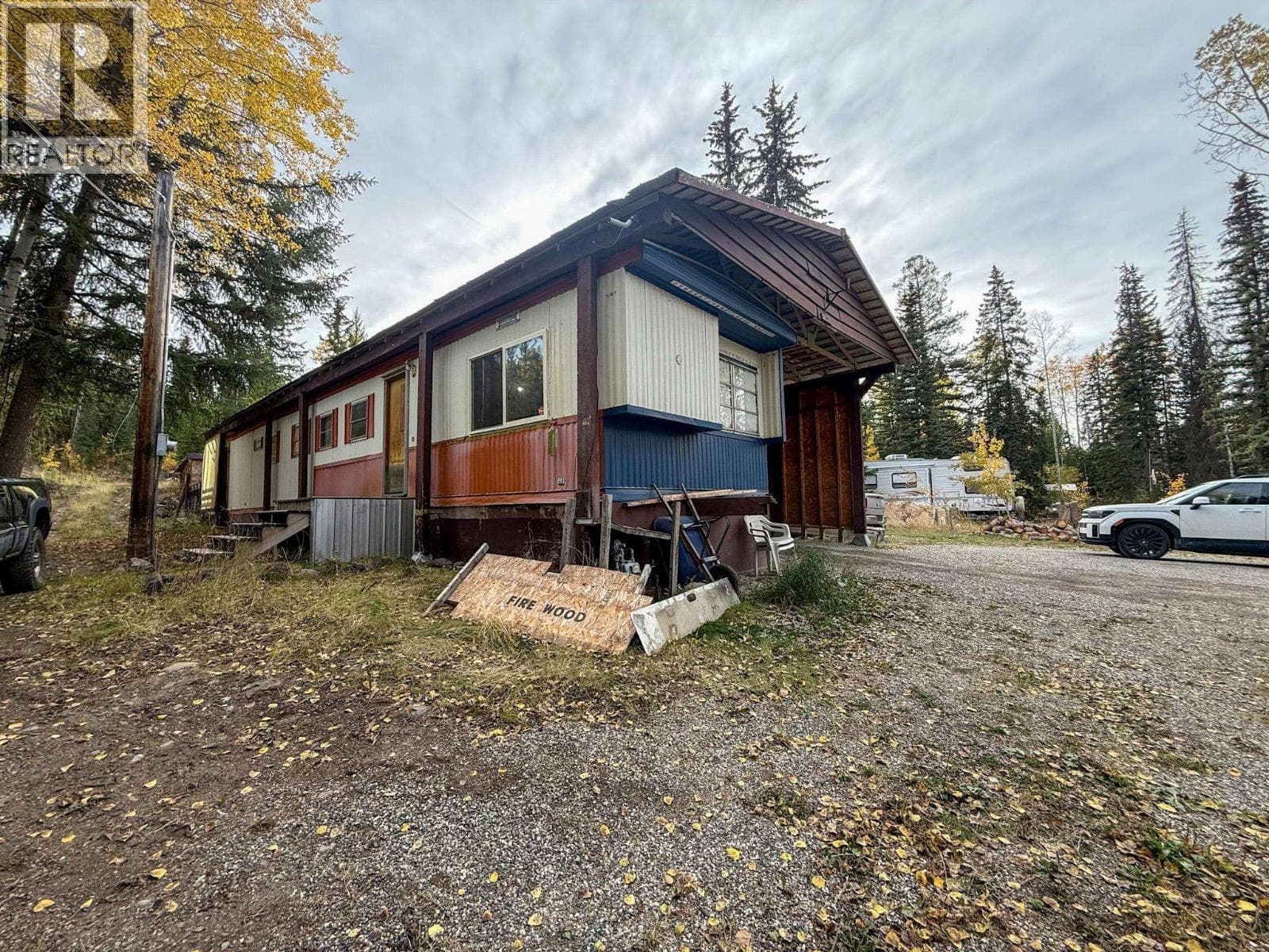 6340 WOLFE ROAD — Horse Lake, British Columbia - Main photo