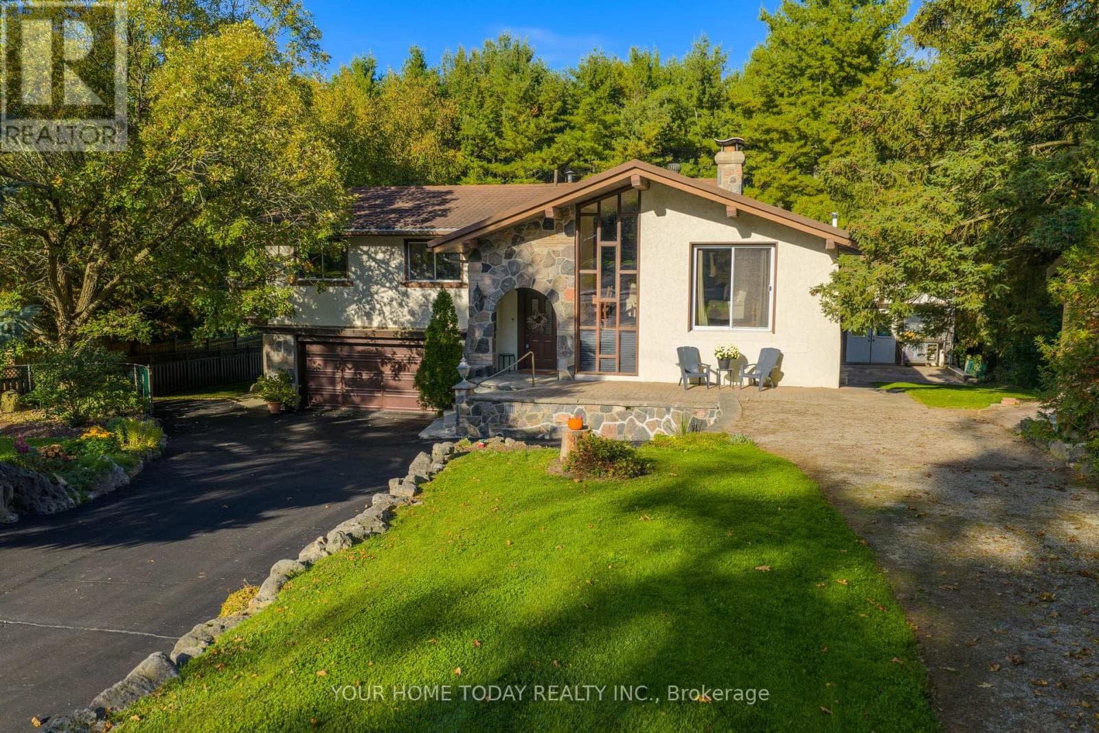 8519 GUELPH LINE — Milton (Campbellville), Ontario - Main photo