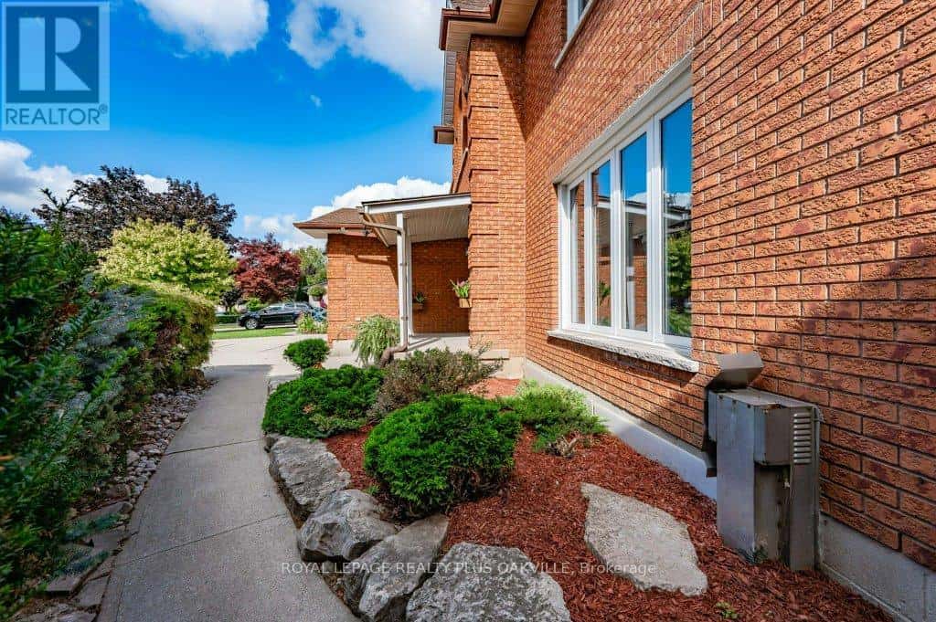 67 HORIZON COURT — Hamilton (Falkirk), Ontario - Photo 5 of 41