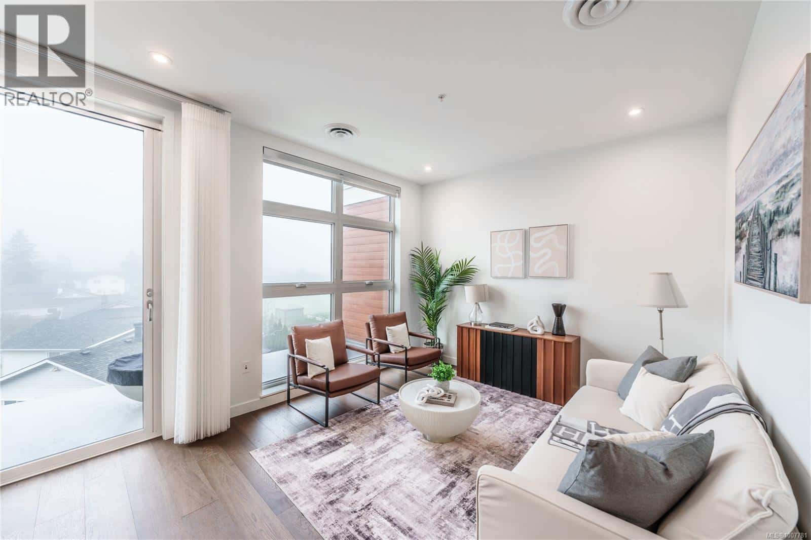 307 9570 Fifth St — Sidney, British Columbia - Photo 3 of 31