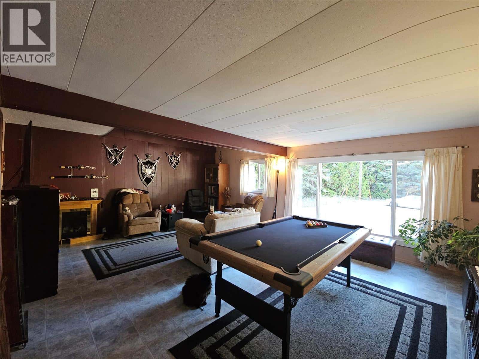 916 Airport Road Unit# 27 — Salmo, British Columbia - Photo 2 of 21