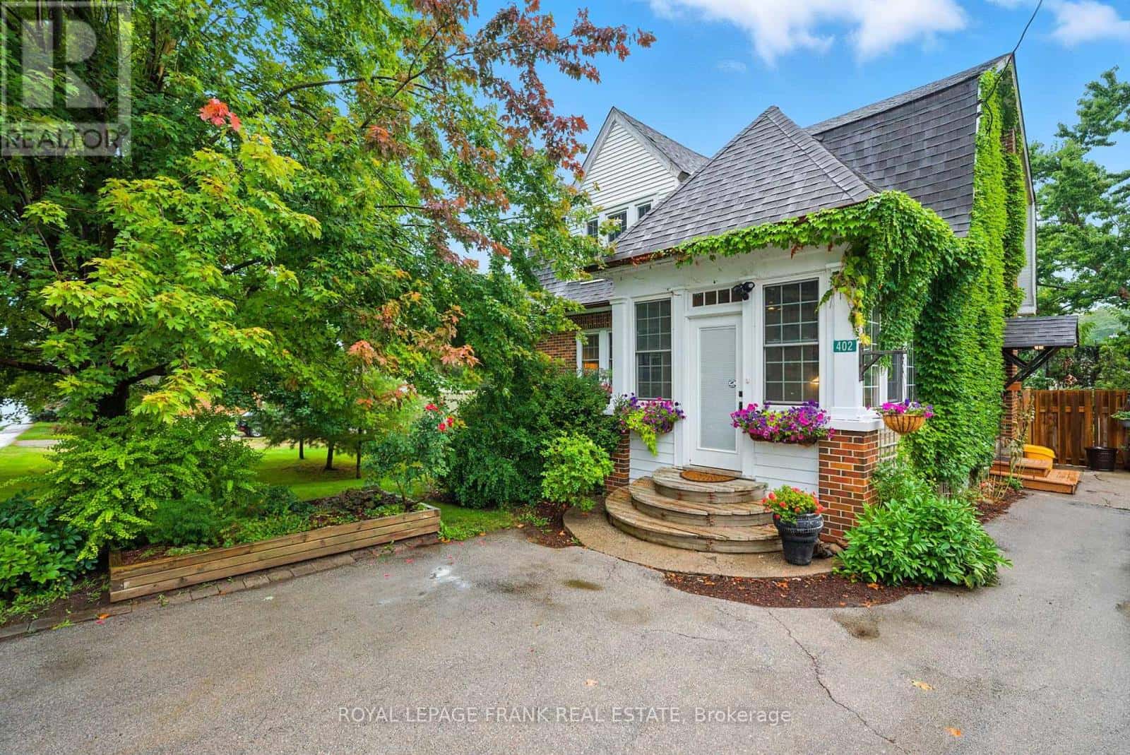 402 ELDON ROAD — Kawartha Lakes (Little Britain), Ontario - Photo 2 of 49