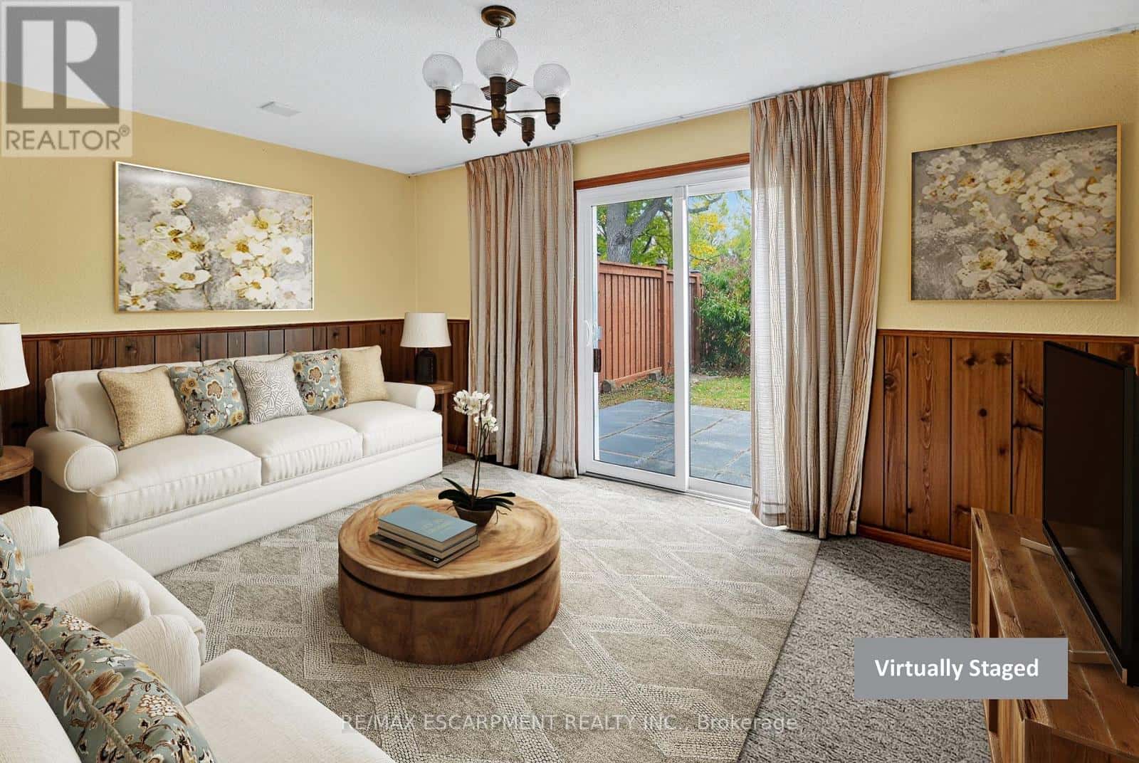 1 - 34 BOW VALLEY DRIVE — Hamilton (Riverdale), Ontario - Photo 3 of 20