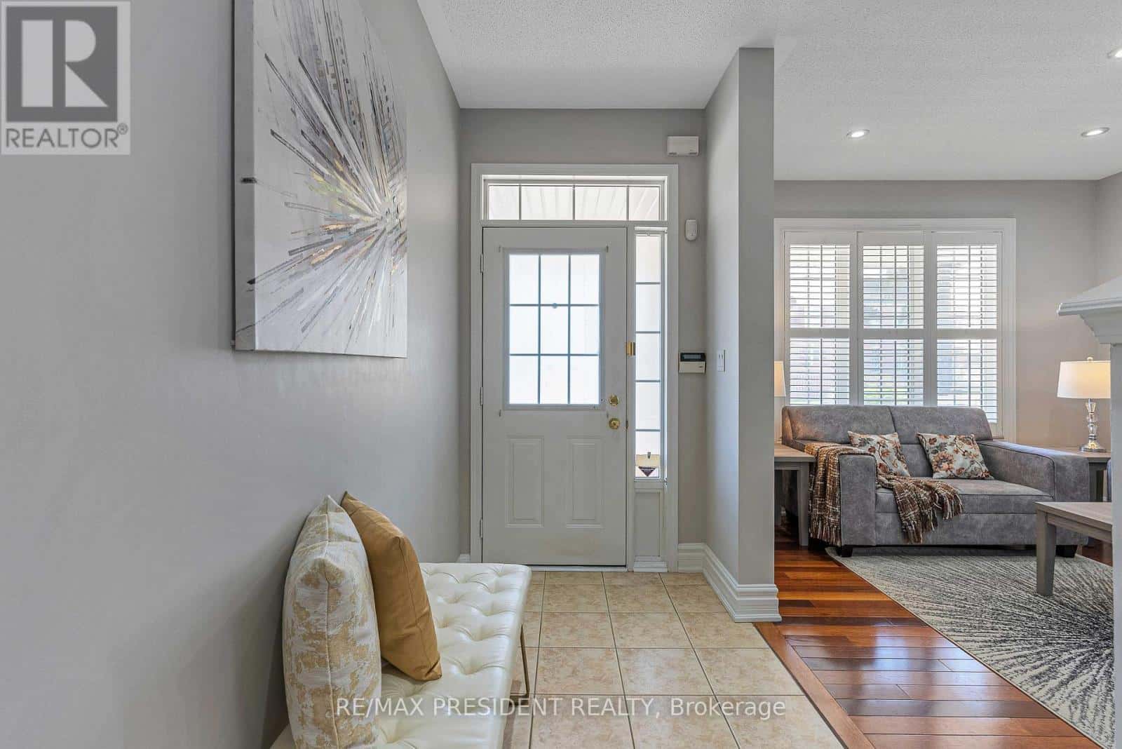 151 HERDWICK STREET — Brampton (Gore Industrial North), Ontario - Photo 2 of 35