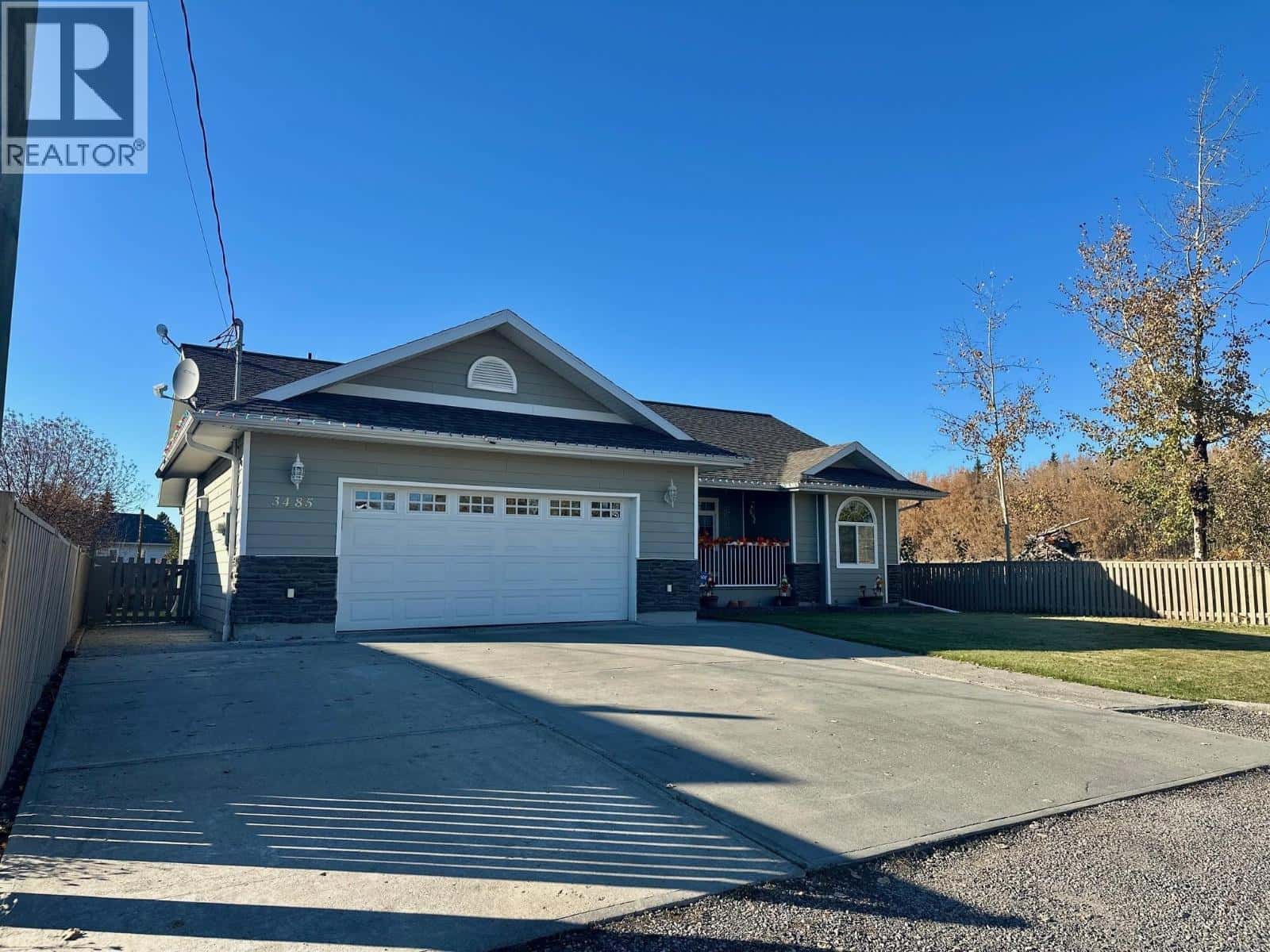 3485 HARGREAVES Avenue