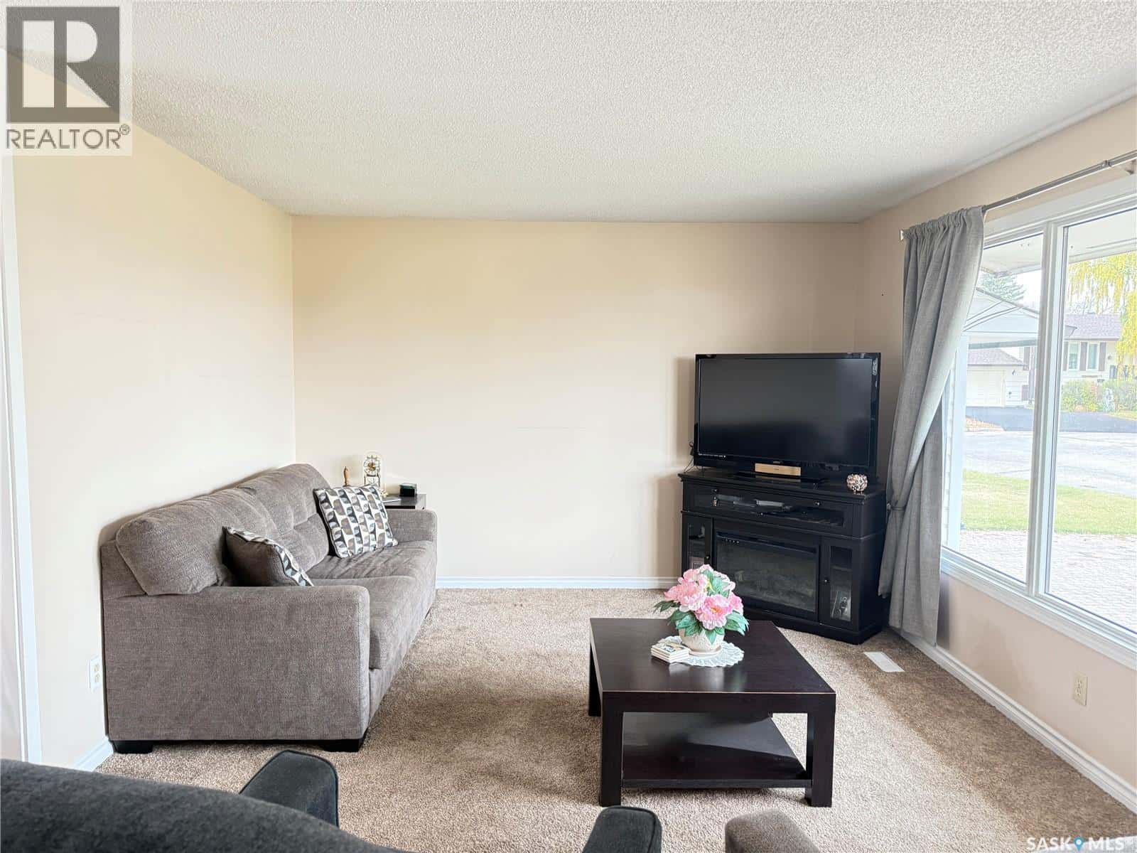 18 Tufts CRESCENT — Outlook, Saskatchewan - Photo 4 of 37