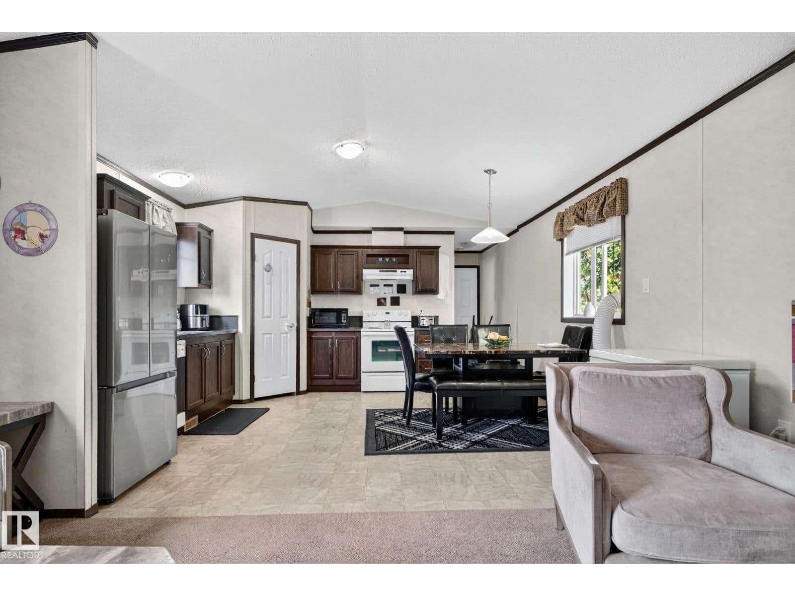 133 Willow Park Estates - Photo 5 of 47, Leduc, Alberta