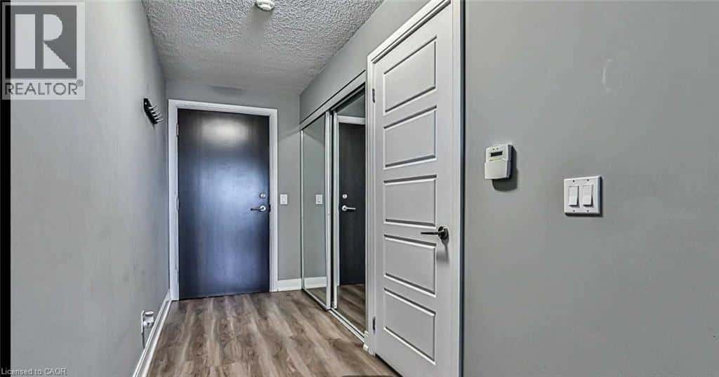 125 VILLAGE GREEN Square Unit# 2301 — Scarborough, Ontario - Photo 3 of 25