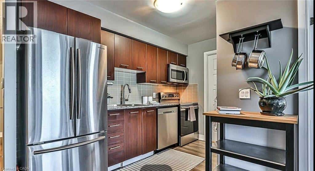 125 VILLAGE GREEN Square Unit# 2301 — Scarborough, Ontario - Photo 5 of 25