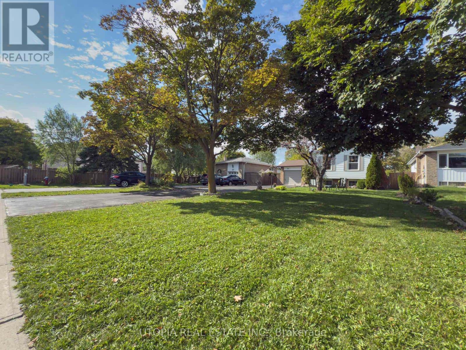 165 NORTH SERVICE ROAD E — Oakville (QE Queen Elizabeth), Ontario - Photo 3 of 46