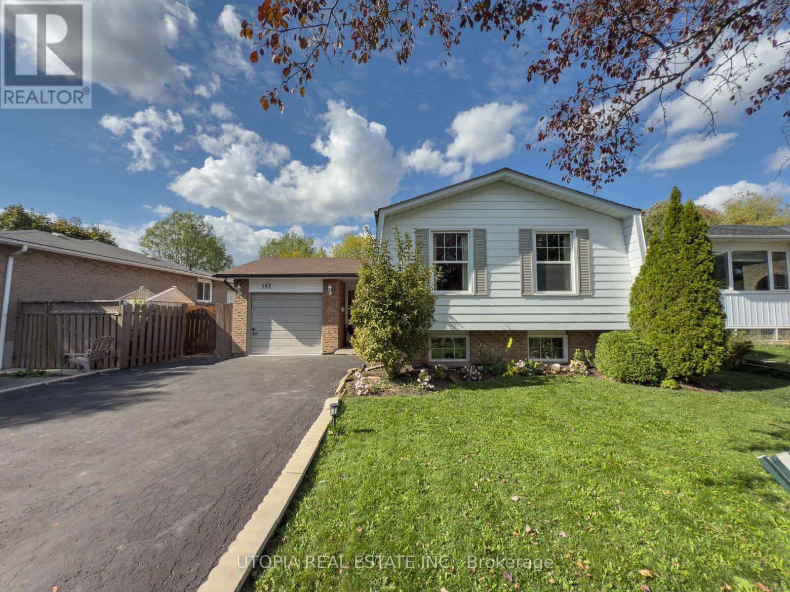 165 NORTH SERVICE ROAD E — Oakville (QE Queen Elizabeth), Ontario - Photo 5 of 46