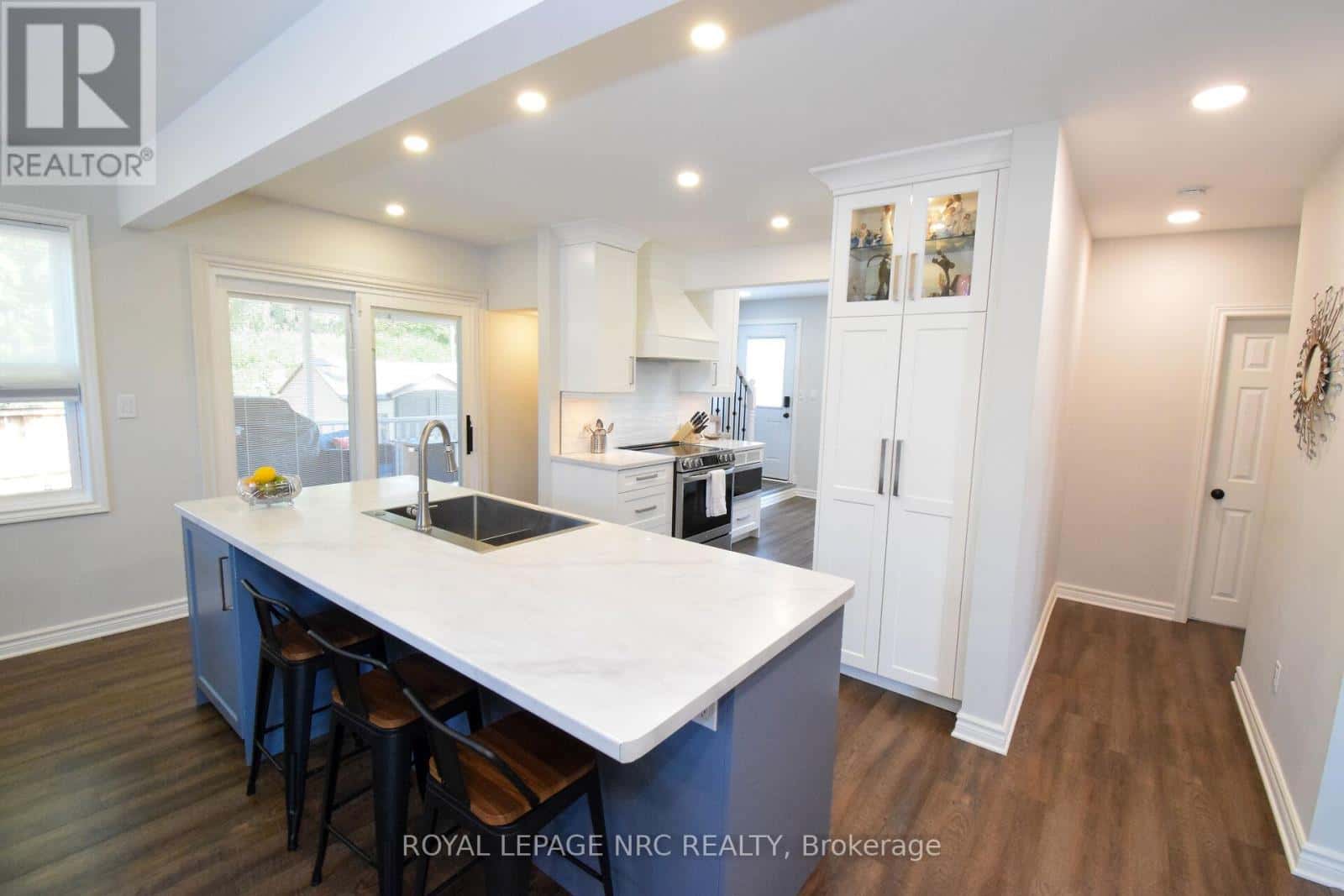 128 HAIG STREET — St. Catharines (Haig), Ontario - Photo 5 of 50