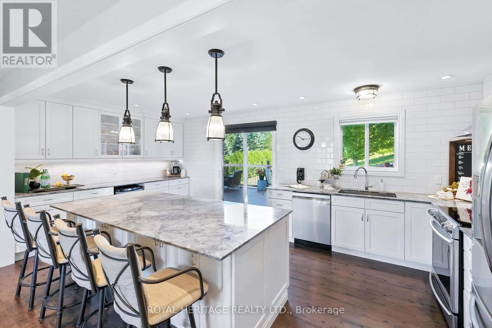 115 ST MARYS COURT N — Alnwick/Haldimand (Grafton), Ontario - Photo 5 of 37