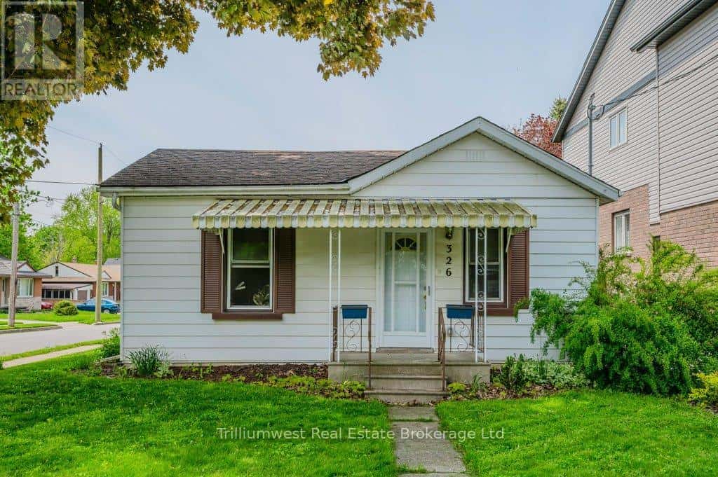 326 EXHIBITION Street