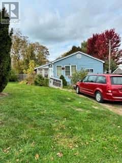 13 ERIEUS STREET S — Bayham (Port Burwell), Ontario - Photo 2 of 20