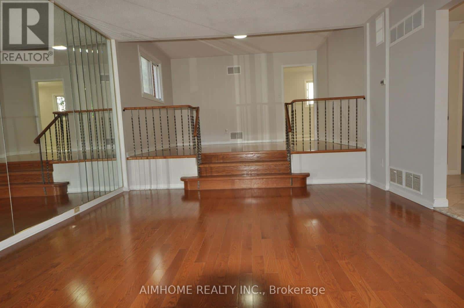 36 FLOWERVALE ROAD — Markham (German Mills), Ontario - Photo 5 of 25