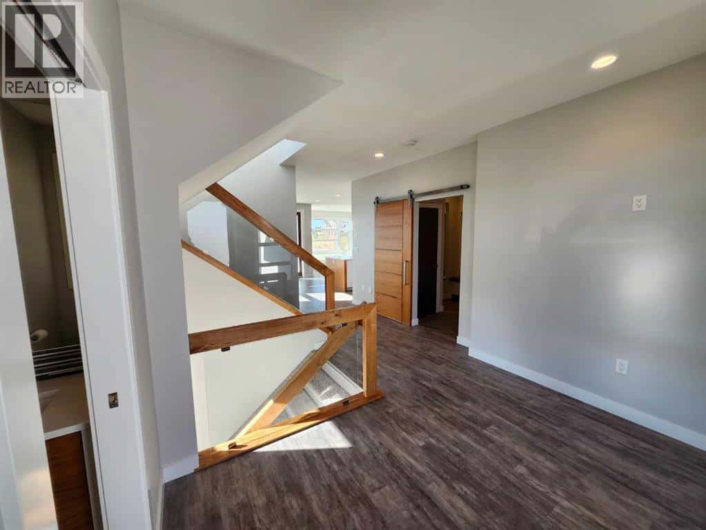 4110 Sundance Road — Coalhurst, Alberta - Photo 4 of 30