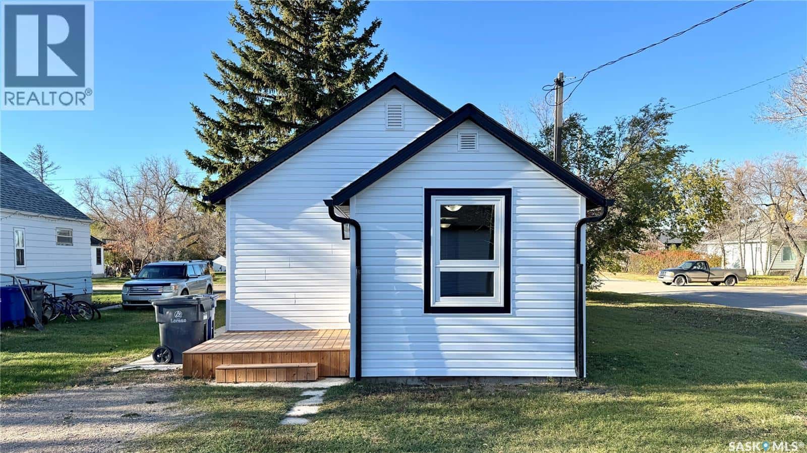 212 Garfield STREET — Davidson, Saskatchewan - Photo 5 of 42