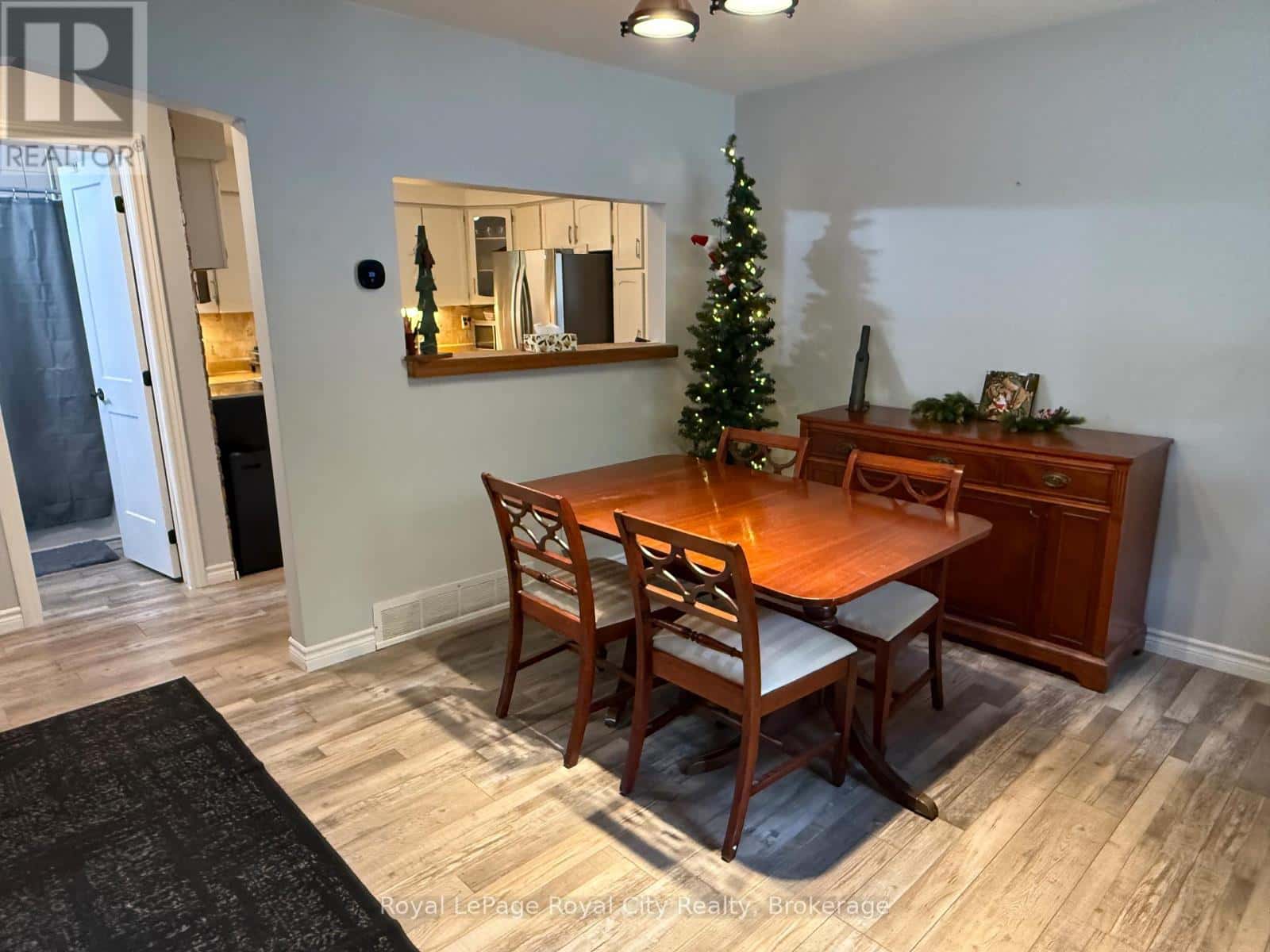 MAIN - 125 GROVE STREET — Guelph (St. George's), Ontario - Photo 4 of 23