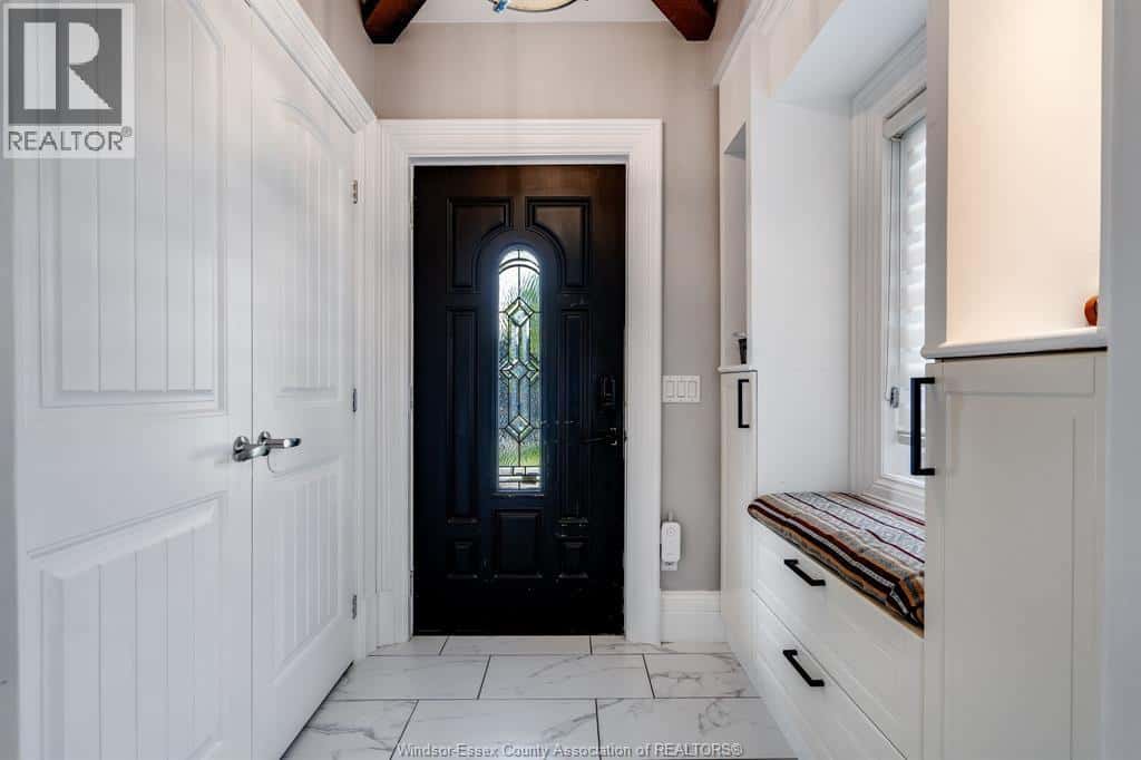 702 Talbot ROAD East — Wheatley, Ontario - Photo 3 of 50