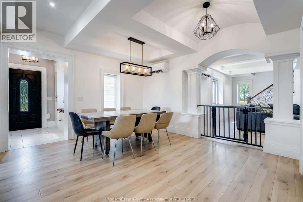 702 Talbot ROAD East — Wheatley, Ontario - Photo 5 of 50