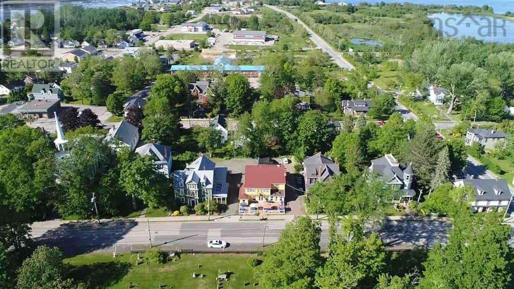 358-360 St George Street — Annapolis Royal, Nova Scotia - Photo 4 of 27