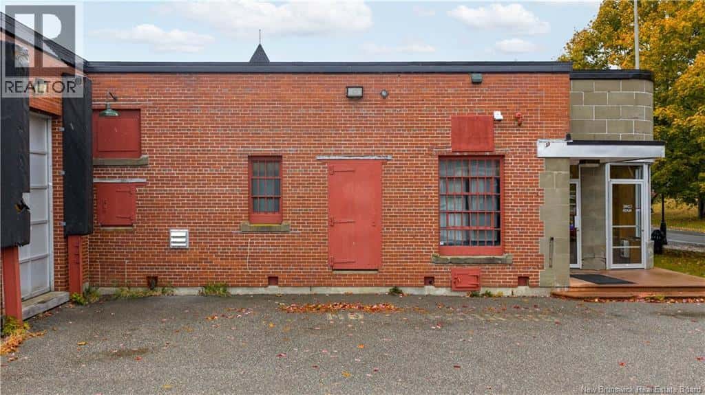 49 Main Street — St George, New Brunswick - Photo 5 of 37