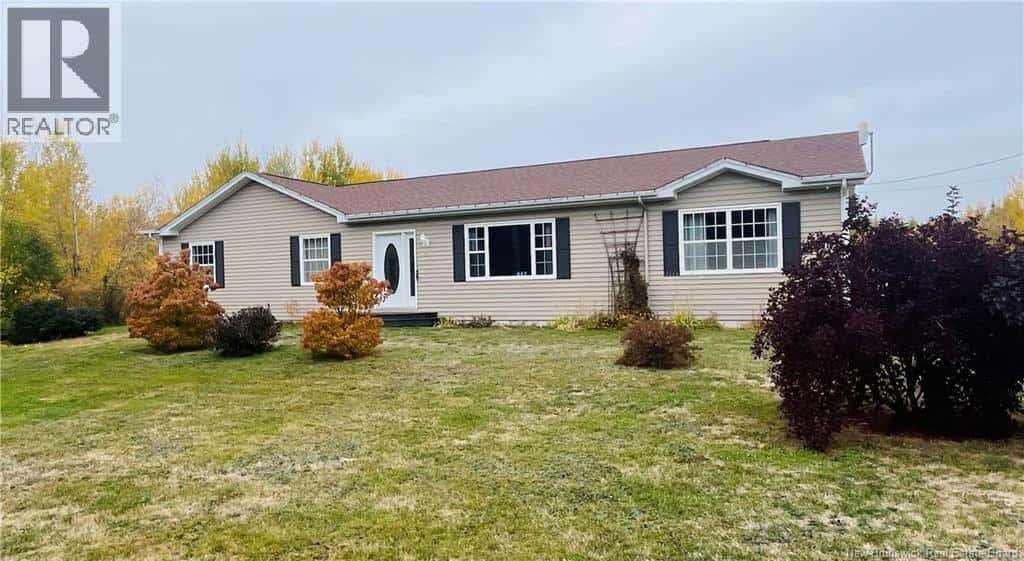 447 Point Aux Carr Road — Napan, New Brunswick - Photo 3 of 22