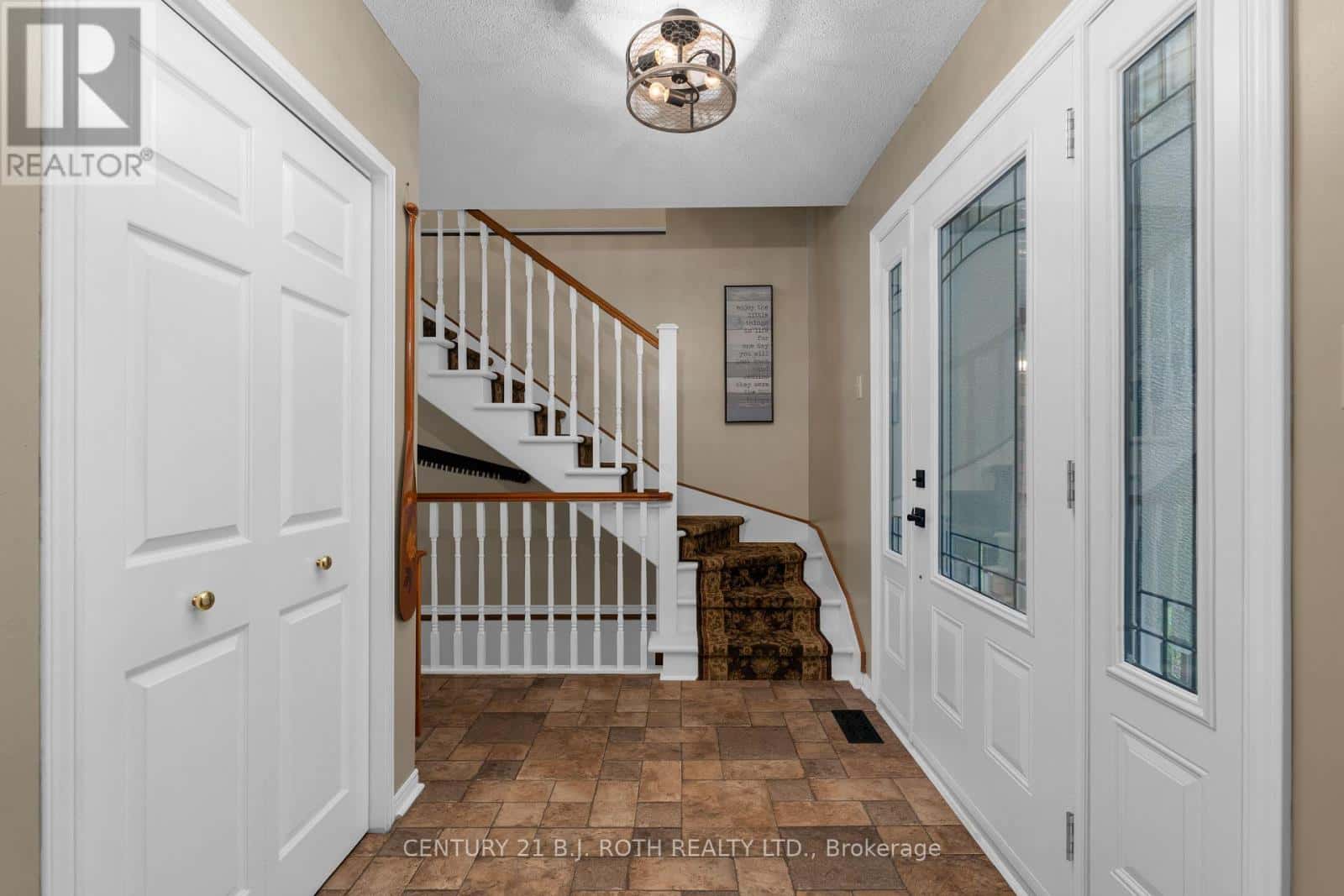 5627 7TH LINE N — Oro-Medonte (Moonstone), Ontario - Photo 5 of 47