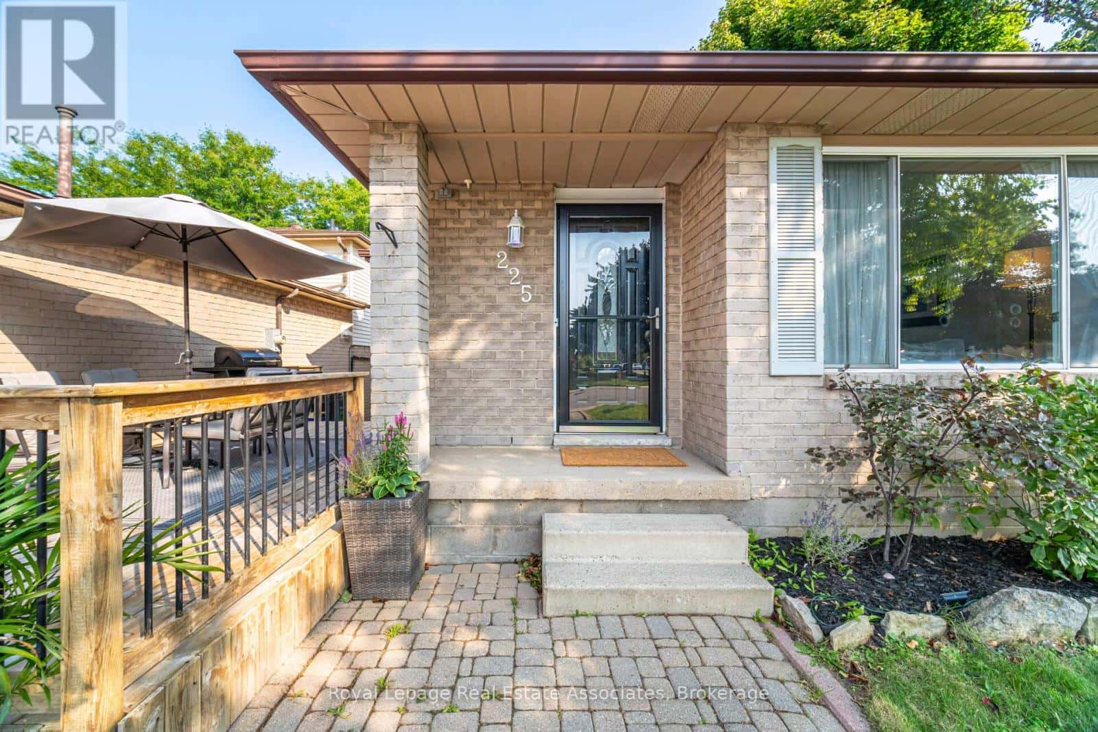 225 GOLFWOOD DRIVE — Hamilton (Gurnett), Ontario - Photo 2 of 43