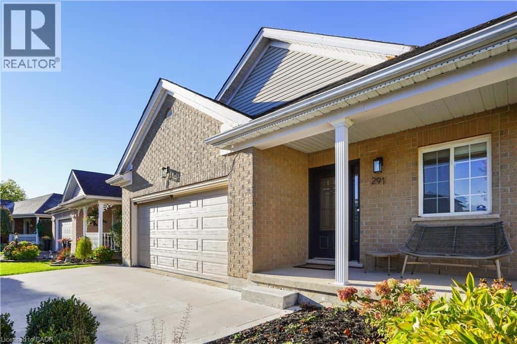 291 SCHNELLER Drive — Baden, Ontario - Photo 2 of 38