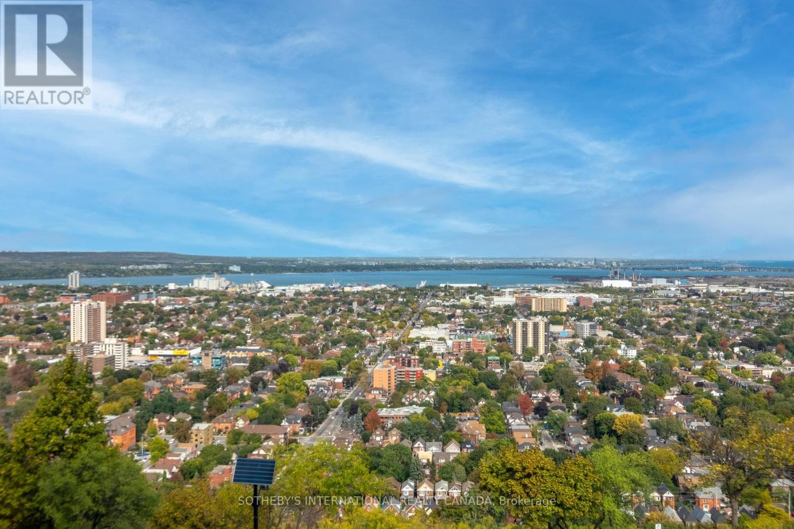 5E - 174 MOUNTAIN PARK AVENUE — Hamilton (Eastmount), Ontario - Main photo