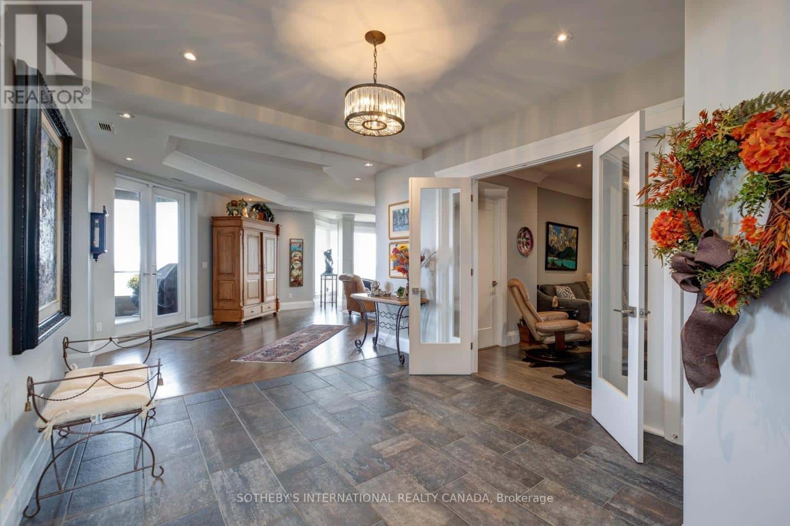 5E - 174 MOUNTAIN PARK AVENUE — Hamilton (Eastmount), Ontario - Photo 3 of 49