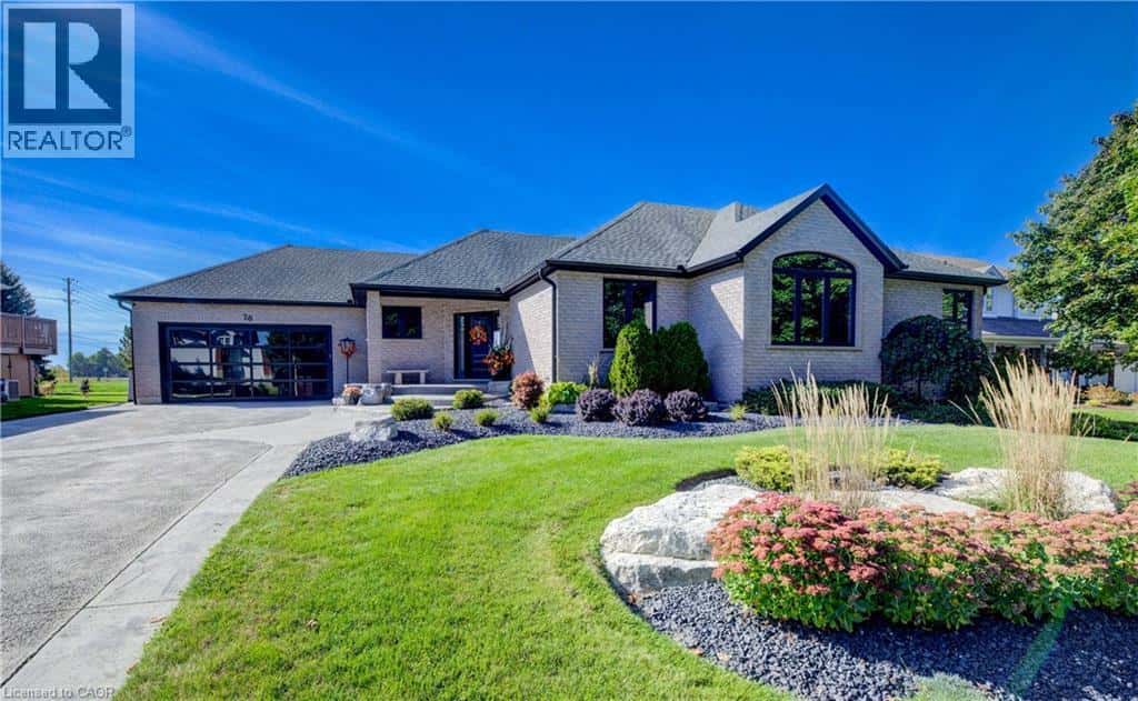 28 MUSSELMAN Crescent — Conestogo, Ontario - Photo 2 of 50