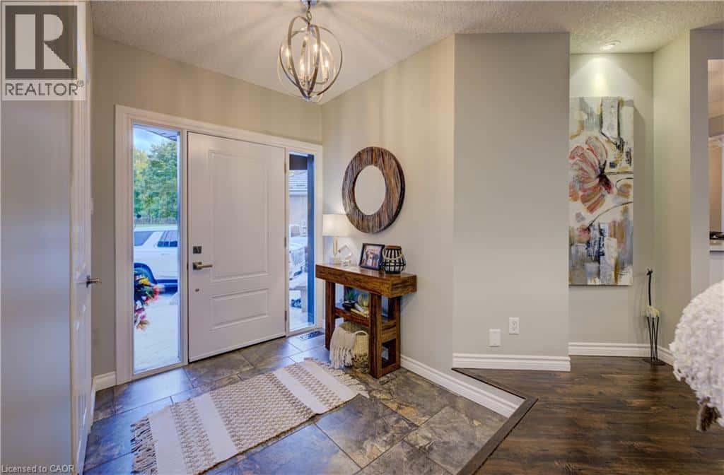 28 MUSSELMAN Crescent — Conestogo, Ontario - Photo 5 of 50