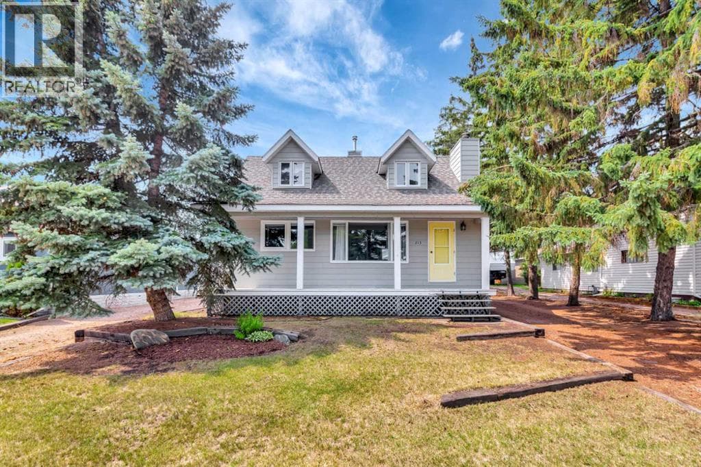 213 2 Avenue N — Marwayne, Alberta - Main photo