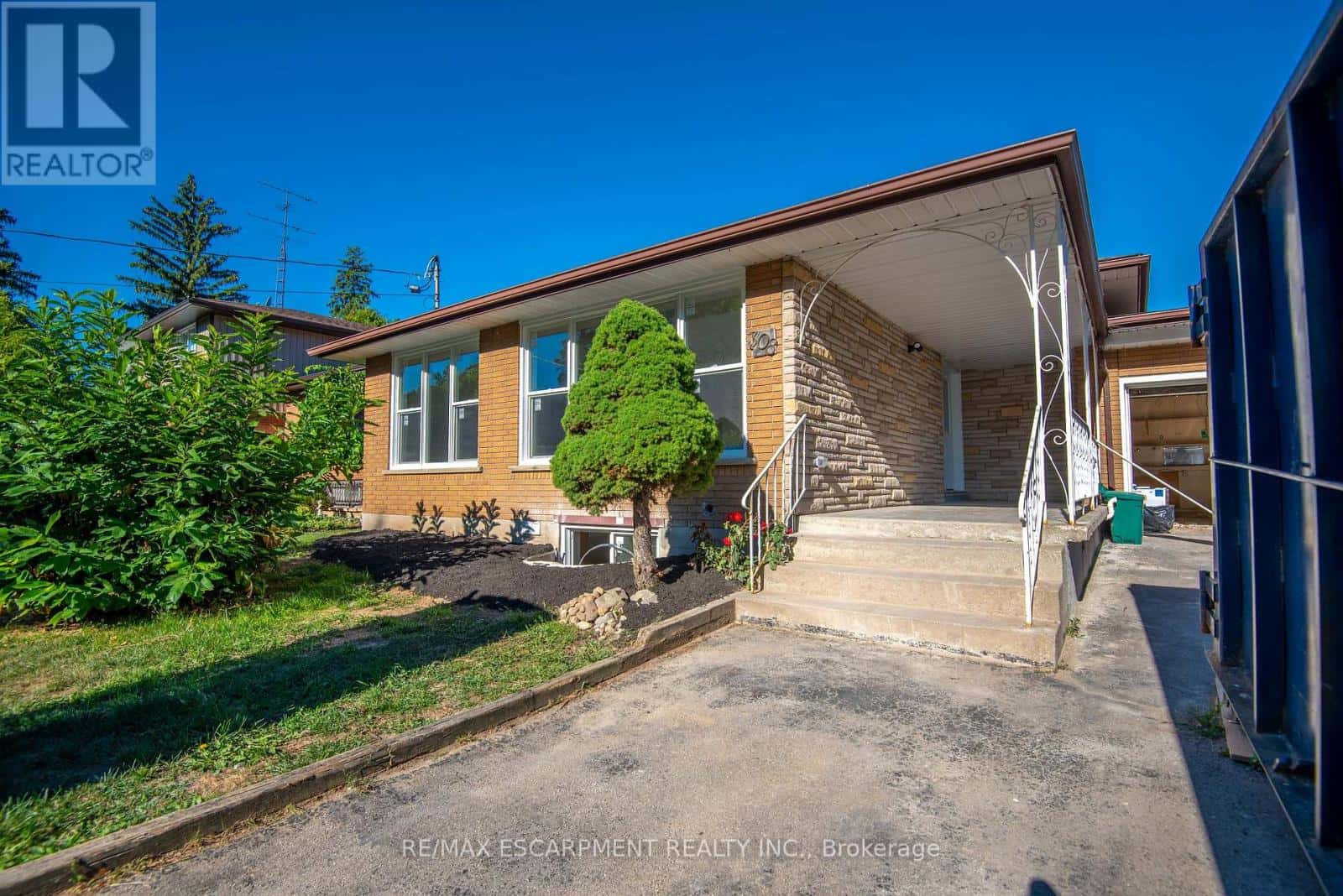 308 Mount Albion Road 1