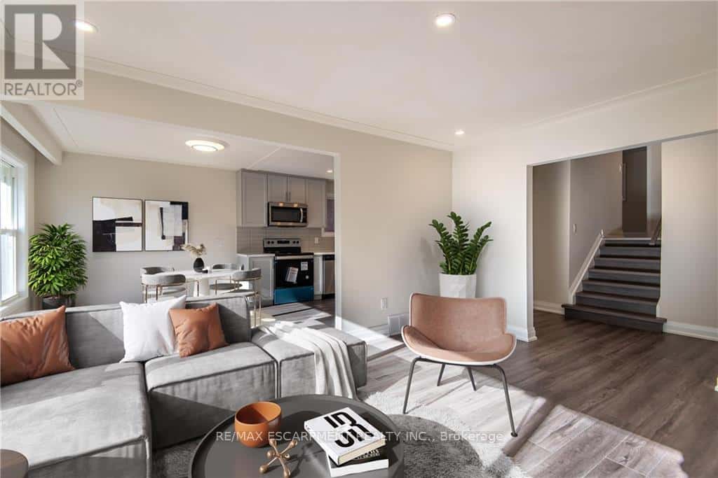 1 - 308 MOUNT ALBION ROAD — Hamilton (Red Hill), Ontario - Photo 2 of 11