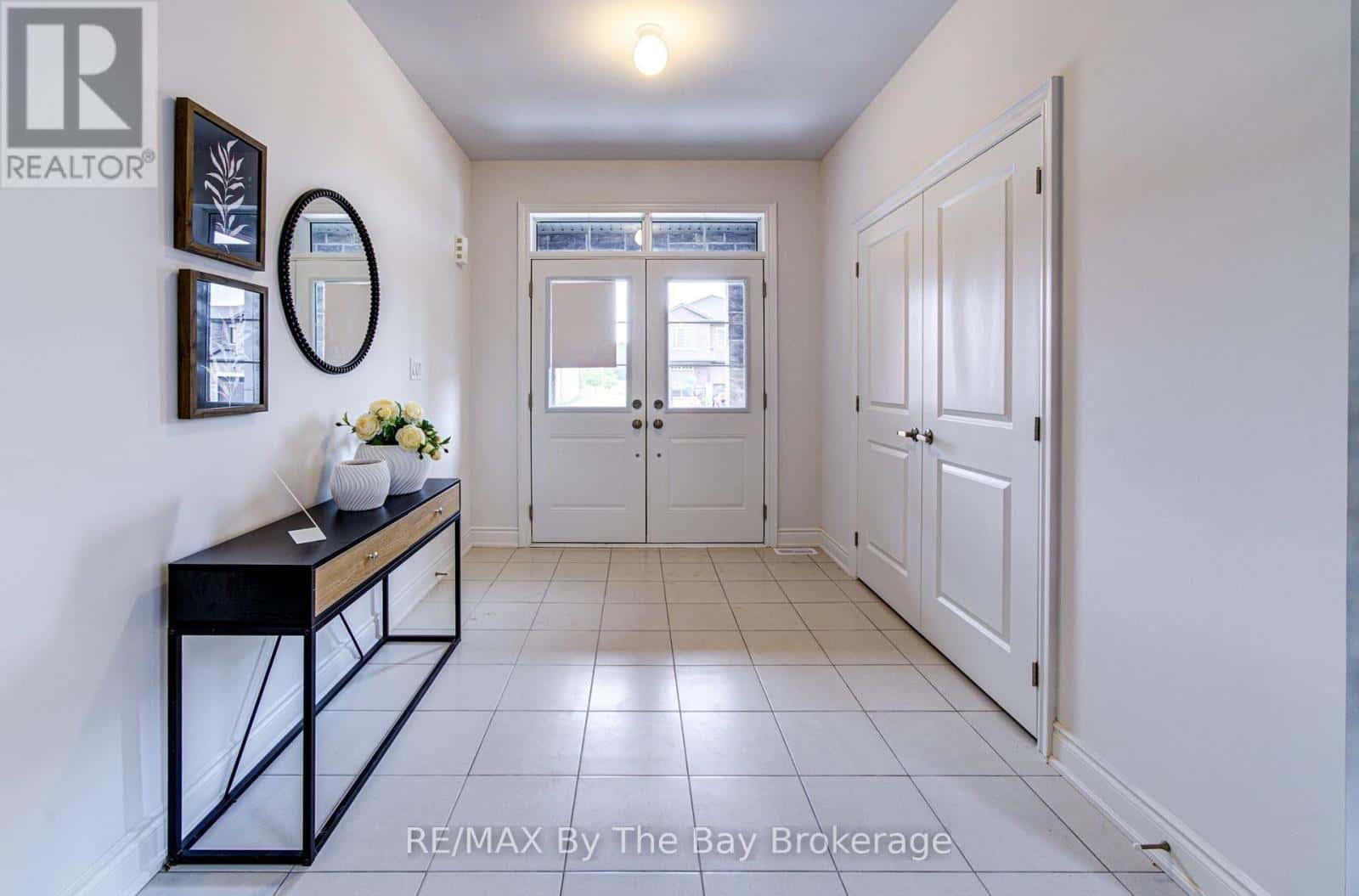 5 MISTY RIDGE ROAD — Wasaga Beach, Ontario - Photo 4 of 33