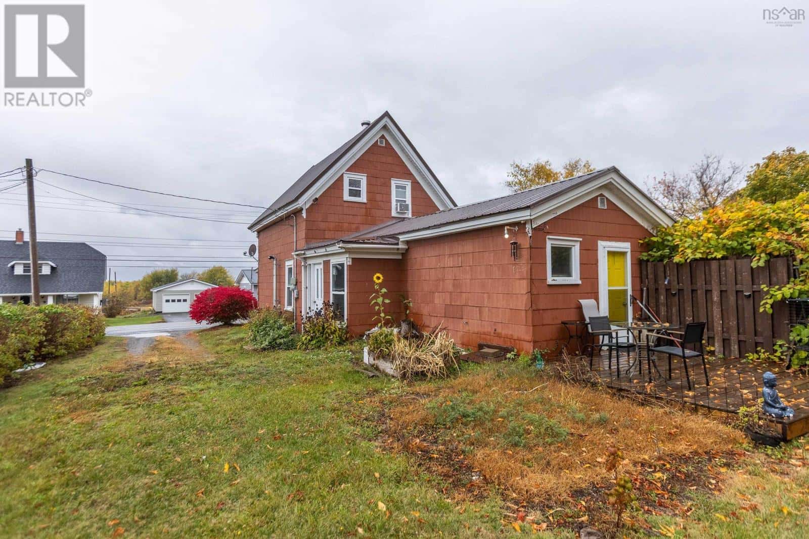 35 Lisgar Street — Springhill, Nova Scotia - Photo 3 of 30