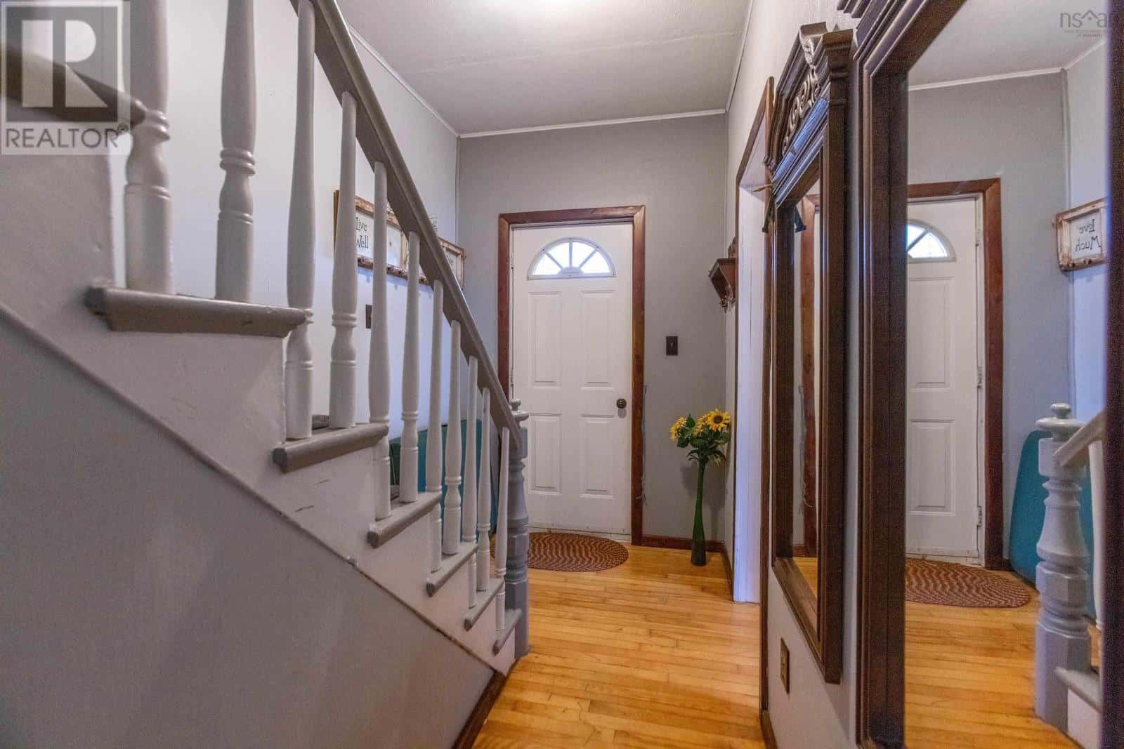 35 Lisgar Street — Springhill, Nova Scotia - Photo 5 of 30