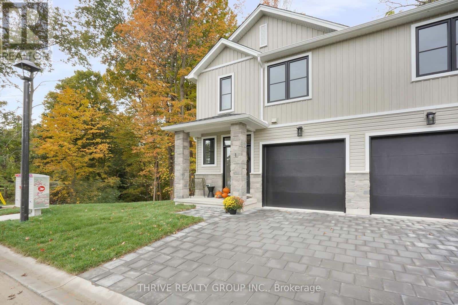 10 - 279 HILL STREET — Central Elgin, Ontario - Photo 2 of 50