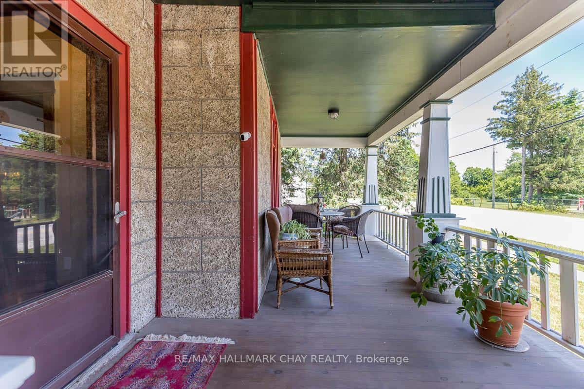 4514 PENETANGUISHENE ROAD — Springwater (Hillsdale), Ontario - Photo 3 of 31