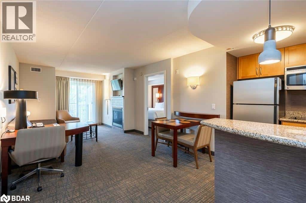 285 STEAMSHIP BAY ROAD Unit# 410 — Gravenhurst, Ontario - Photo 3 of 25