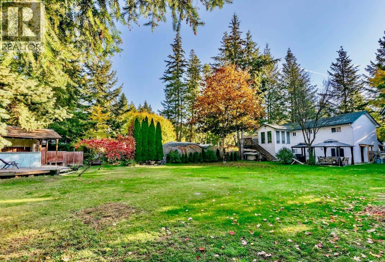 4179 Ashe Crescent — Scotch Creek, British Columbia - Photo 2 of 49