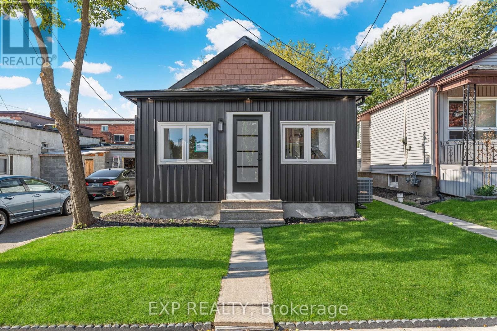 56 EAST 34TH STREET — Hamilton (Raleigh), Ontario - Main photo