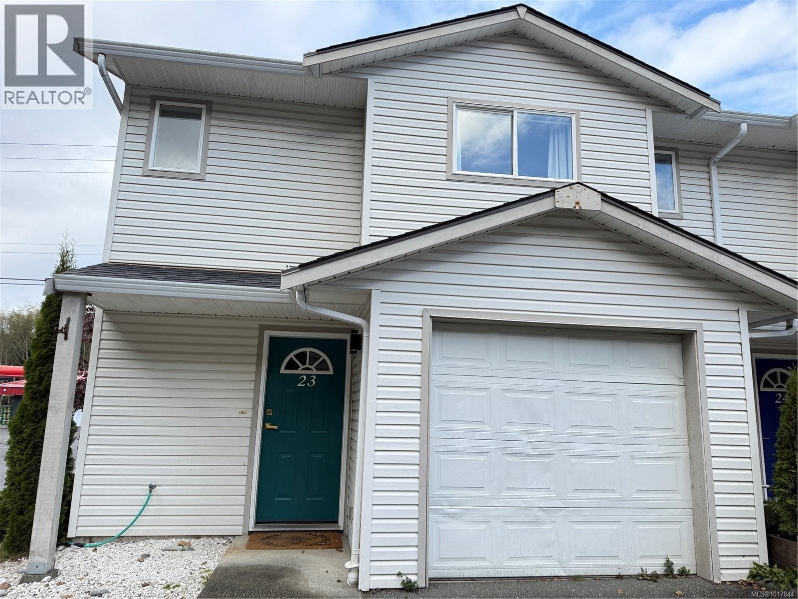 23 2697 Mine Rd — Port McNeill, British Columbia - Main photo