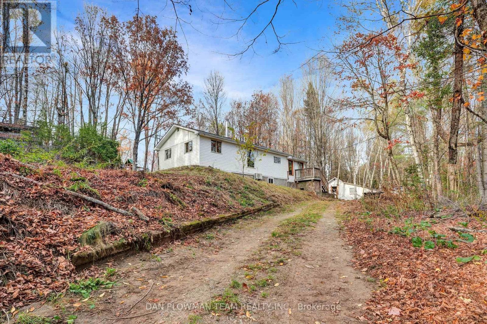 1919 IRONDALE ROAD — Highlands East (Glamorgan), Ontario - Main photo